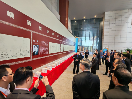 陈裕煌：数字家谱之路——从传统到智能的族谱编辑软件革新者