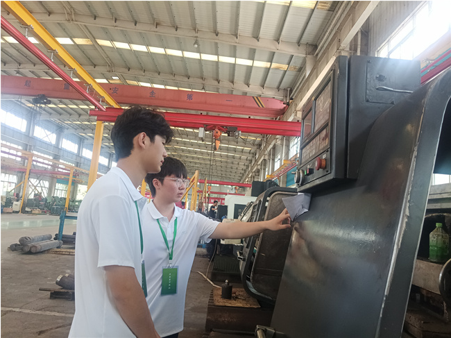 从课堂到车间:河南质量工程职院机电学子深入“小巨人”企业,交出8份青春“智造”答卷